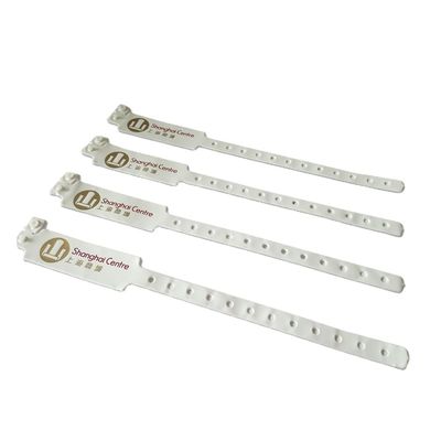 Pulsera de plástico de vinilo de PVC para lugares de eventos Fabricación de brazalete desechable impermeable