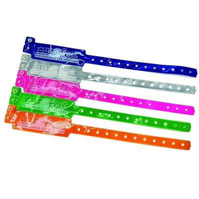 Brazaletes de PVC de 250*25 mm para una fácil identificación en eventos y festivales