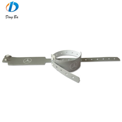 Brazalete de vinilo de plástico de PVC resistente al agua 250 * 25mm de forma ancha solo para el acceso al festival
