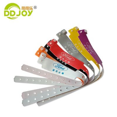 Eventos desechables Fiestas Festival Vinyl suave Confortable Eco-amigable Pulsera de PVC