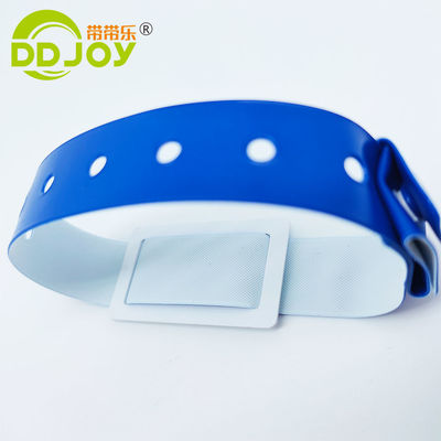 Brazaletes con logotipo personalizado con forma de L PVC material vinílico escriturable Smart RFID chip pulsera