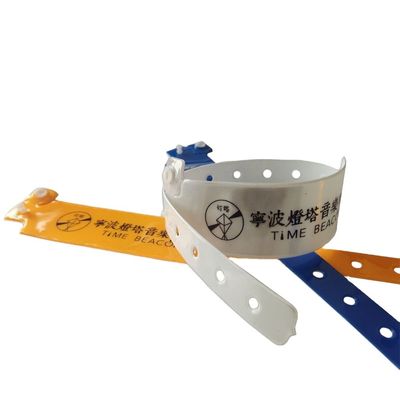 Entradas para conciertos de otros estilos Bandeja de PVC de vinilo Brazalete de plástico para el logotipo del cliente del hotel