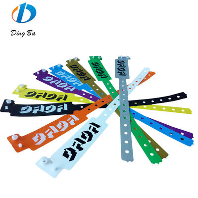 2024 Venta de pulseras de regalo impermeable de la pulsera personalizada para escenarios de uso ilimitado