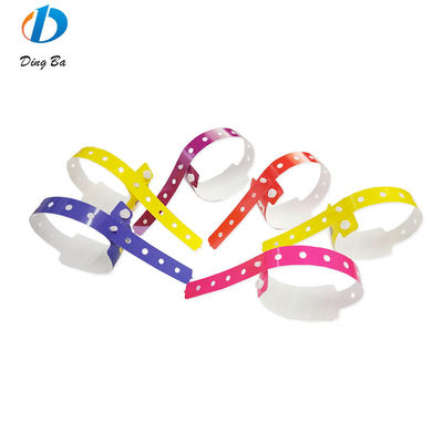 Main Piedra plástico pulsera de papel sintético en violeta para eventos personalizados Festival