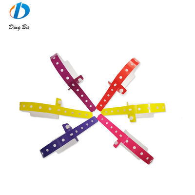 Main Piedra plástico pulsera de papel sintético en violeta para eventos personalizados Festival