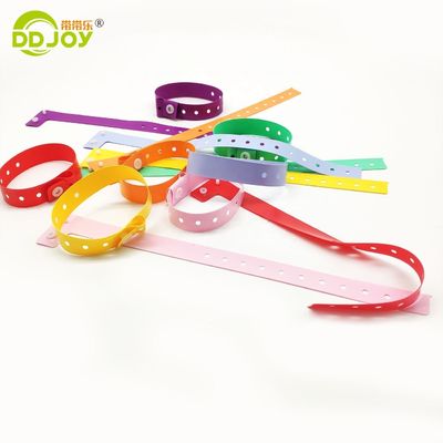 Estilo romántico 100 MOQ Pulseras de vinilo para eventos Club de música reunión fiesta festival