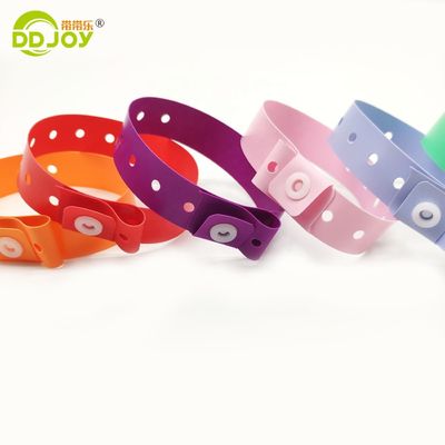 Estilo romántico 100 MOQ Pulseras de vinilo para eventos Club de música reunión fiesta festival