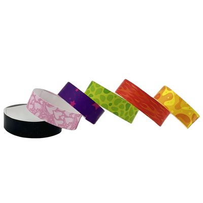 Papel impermeable personalizado Tyvek RFID Muñecas NFC Función incluida