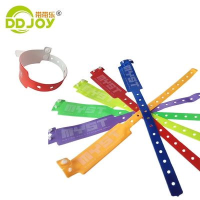 Otros Materiales Con forma ancha Sublimación del festival Pulsera de plástico Unisex Pulsera de PVC
