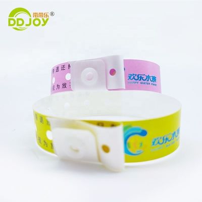 250*25mm/250*19mm Pulsera de plástico impermeable de una sola vez personalizada para parques / eventos / festivales