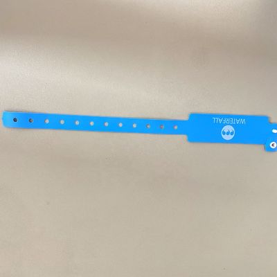Pulsera personalizada de tema como solicitud OEM Logotipo Brazalete de evento personalizado