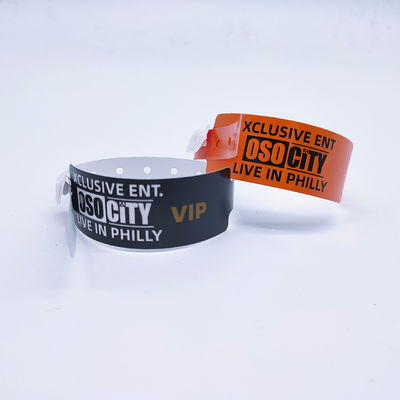 Pulseras de vinilo impermeables en forma de L DDJOY personalizadas una sola vez para eventos de festivales 250 * 16mm