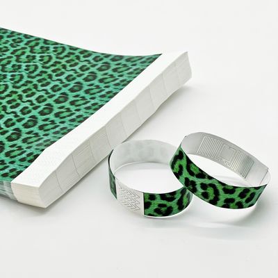 Suministros para fiestas de eventos Logotipo personalizado Impreso Tyvek Pulseras RFID con función NFC