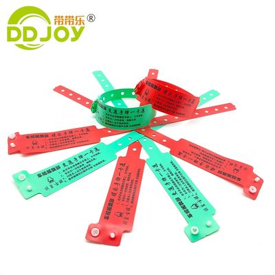 Brazalete de identificación personalizado de PVC para parques infantiles y eventos de caridad en rojo