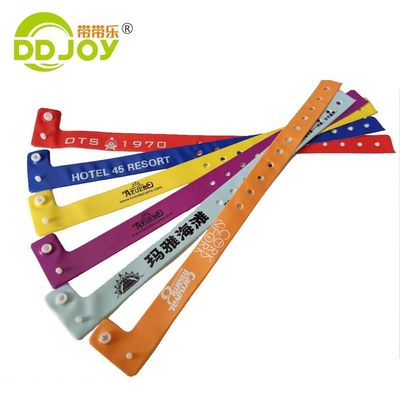 250*25mm Pulseras de identificación de PVC desechables con y diseño personalizable