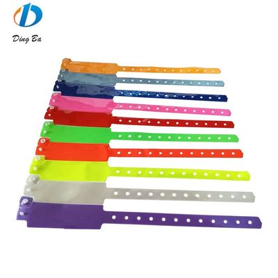 Pvc/vinilo brazalete de pulsera verde personalizado Unisex brazalete para hombres para el día de San Valentín