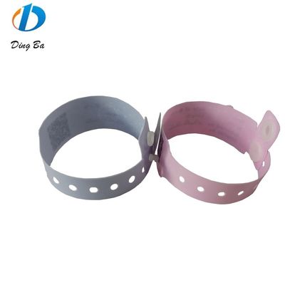 ISO9001 Certificado Vinyl amarillo pulsera de identificación de PVC personalizada para el medio ambiente