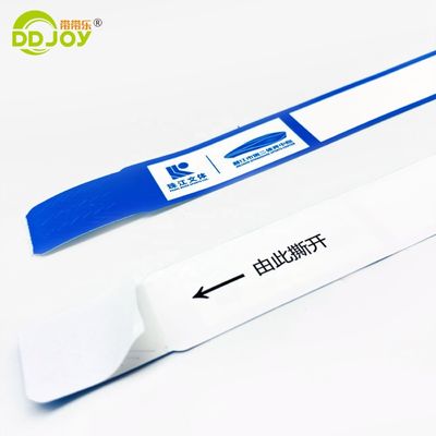 Muñecas de papel sintético impermeables personalizables para la identificación de eventos a través de FedEx