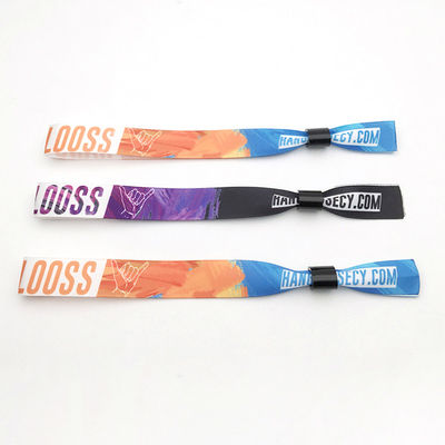 Impresión de logotipos personalizados pulseras Brazaletes de tejido de satén Chip RFID para fiestas y eventos