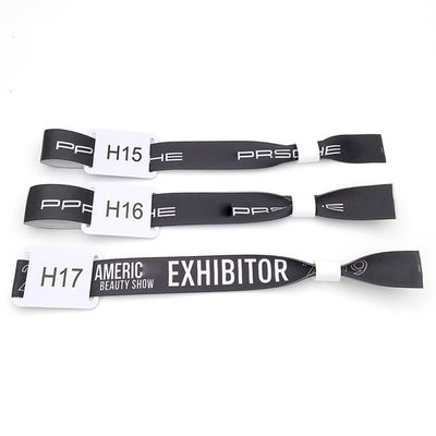 Impresión de logotipos personalizados pulseras Brazaletes de tejido de satén Chip RFID para fiestas y eventos