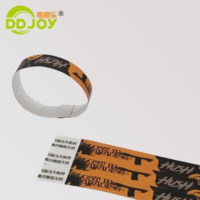Usos Escenarios Eventos Festivales Personalizado de una sola vez Tyvek pulsera para la decoración navideña