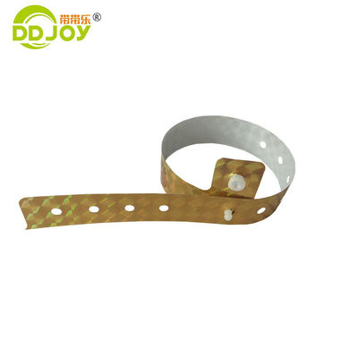 Brazalete holográfico personalizado anti-alergía de plástico rojo en forma de L pulsera brillante para eventos