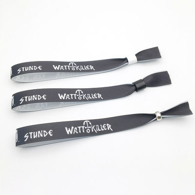 Impresión de logotipos personalizados en pulseras RFID en tela de satén para acceso a fiestas y eventos
