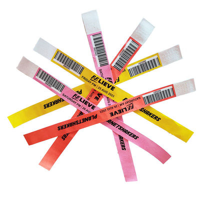 Pulseras de código QR a prueba de agua Ideal para invitados / vendedores / medios de comunicación / personal / boletos VIP
