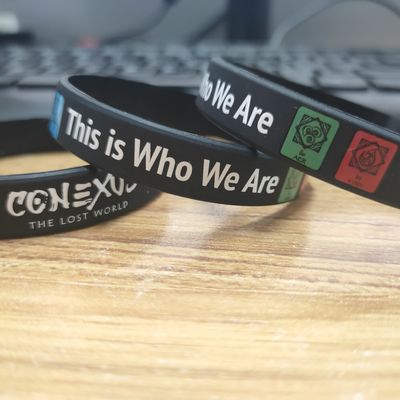 Material de silicona pulsera personalizada con grabado para eventos 2024 artículos Silicona impermeable