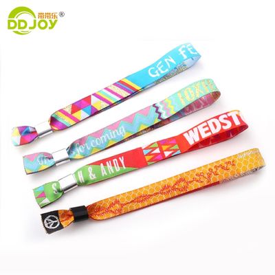 Personaliza el logotipo del evento Fiesta cinta satinado brazalete tejido de tela pulsera con obras de arte