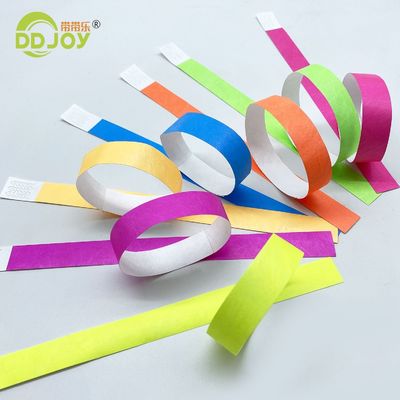Tyvek Bracelets personalizados con cierre adhesivo fuerte