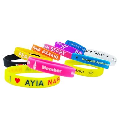 Tamaño personalizado Impermeable Impresión de goma de plástico con grabado para eventos Festival