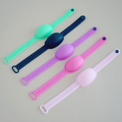 Dispensador de pulsera de desinfectante de manos líquido portátil de silicona para niños GW 0.25KG/PCS