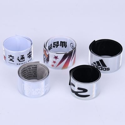 Brazalete reflector para organizaciones religiosas