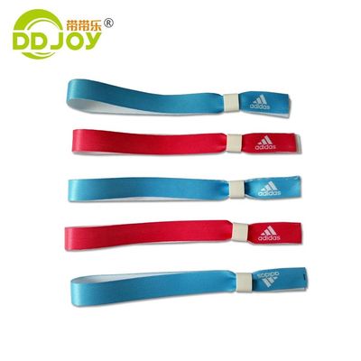 Escenarios de uso Pulseras personalizadas de tela de satén para eventos Festivales Fiestas y más