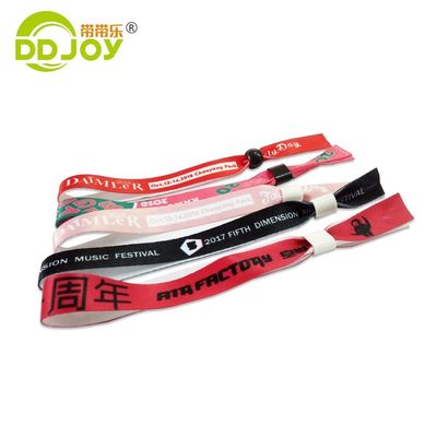 Eventos del Festival 2024 Brazalete tejido a medida para escenarios de uso ilimitado y logotipo personalizado