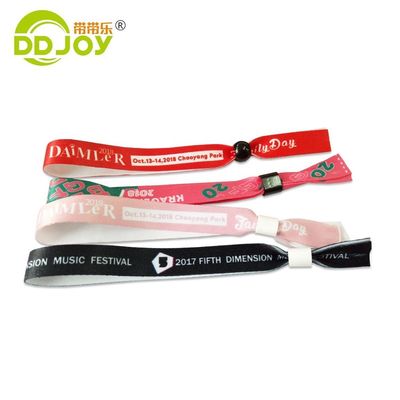 Eventos del Festival 2024 Brazalete tejido a medida para escenarios de uso ilimitado y logotipo personalizado