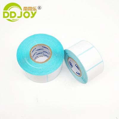Etiqueta de envío de color personalizado Caja adhesivos perforados cara PP papel de impresión directa rollos