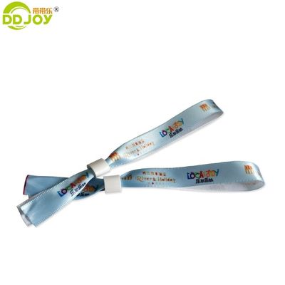 Agregue un toque de encanto a su festival con cerraduras inspiradoras personalizadas pulseras