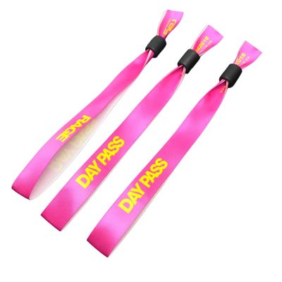 Pulseras RFID impresas a medida en tela de satén para la identificación de eventos y festivales