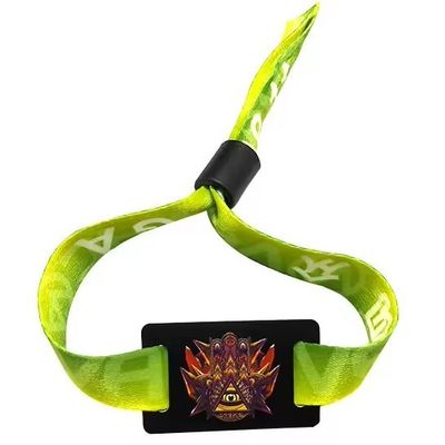 Pulseras RFID impresas a medida en tela de satén para la identificación de eventos y festivales