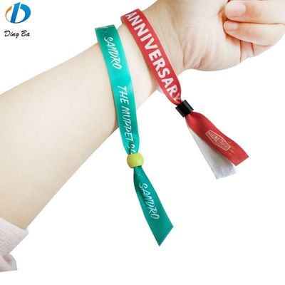 Coloridas pulseras de tela tejida para festivales perfectas para la promoción