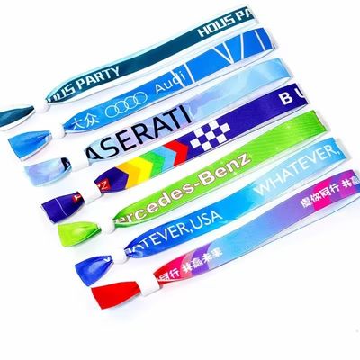 Eventos personalizados Fiesta Fiesta RFID Chips de pulseras con logotipo de impresión en las marcas de tejido
