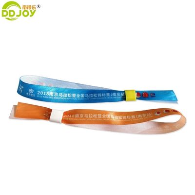 100pcs Sublimado Satin Ribbon pulsera para el festival de regalo personalizado de promoción