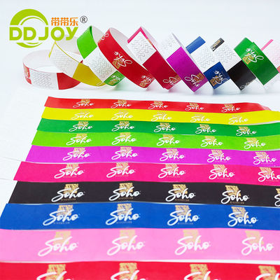 Eventos personalizados Pulsera Eventos navideños Impresión en un solo color Pulseras de vinilo para fiesta