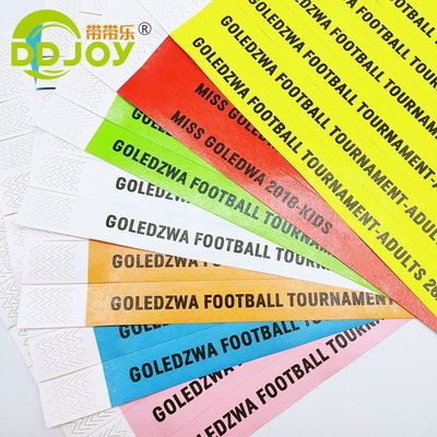 Eventos personalizados Muñecas Envío rápido a través de DHL FEDEX UPS TNT EMS Dupont Paper/Tyvek