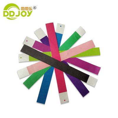 1 pulgada Tyvek Rojo Pulseras de papel Diseño personalizado para eventos 250 * 25mm / 250 * 19mm