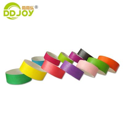 Pulseras de papel Tyvek impermeables para eventos con material resistente a las lágrimas y duradero