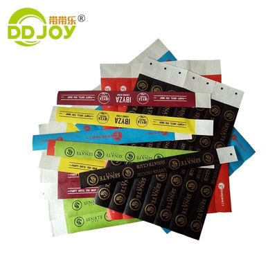Pulseras de papel Tyvek impermeables para eventos con material resistente a las lágrimas y duradero