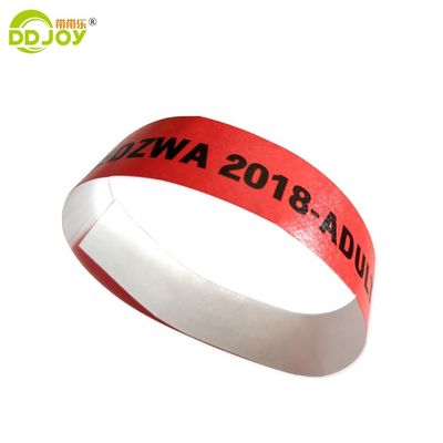 Event Party suministra pulseras de papel Tyvek personalizadas con técnicas de impresión digital